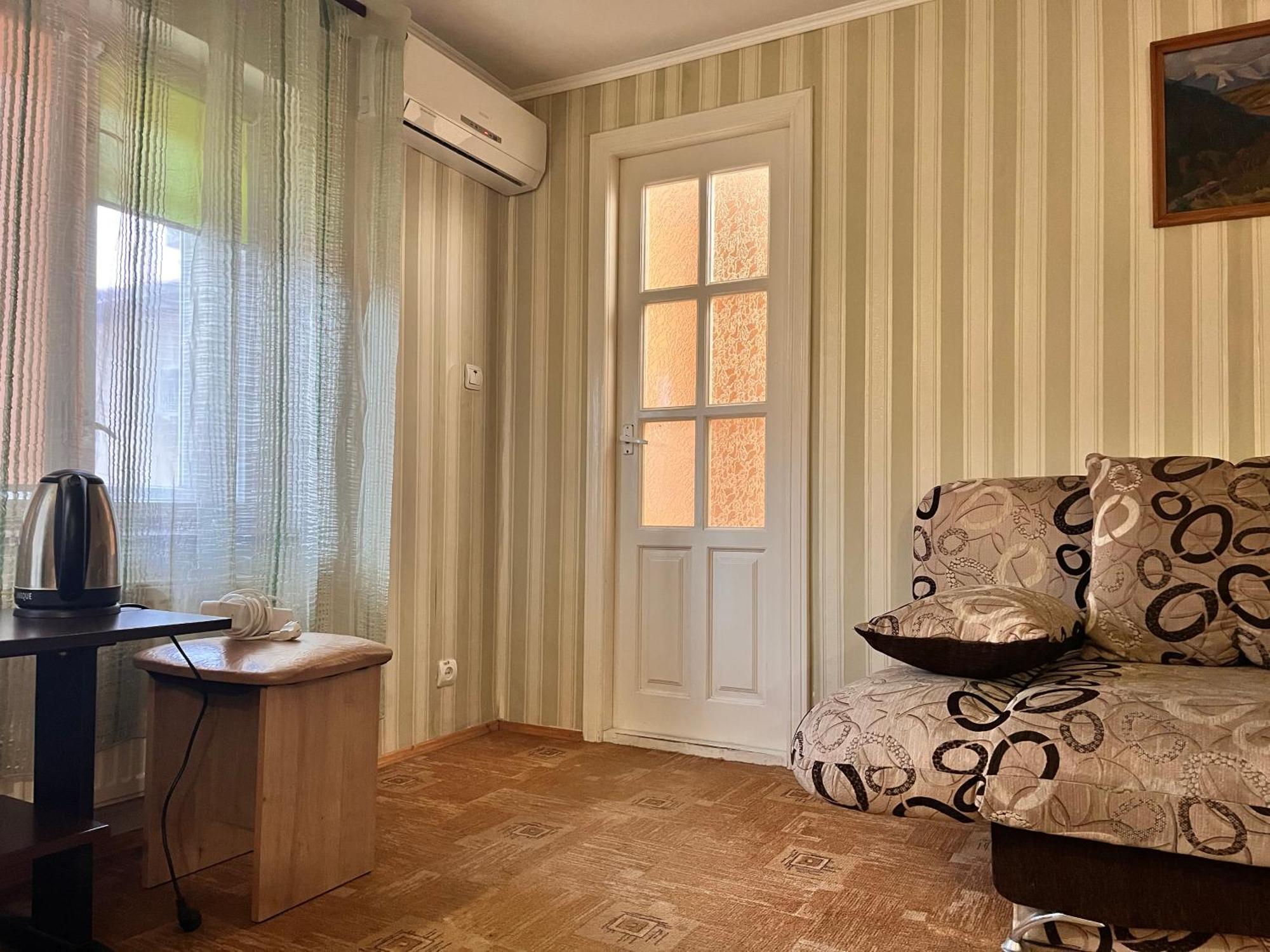 Mala Praha Hotel Uzjhorod Eksteriør billede